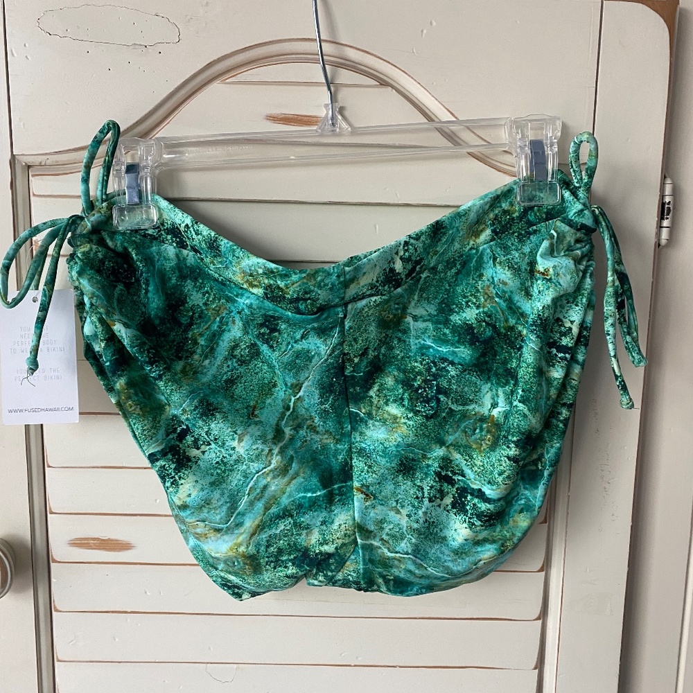 Fused Hawaii Big Island Bottoms XL/2X @Green Life”